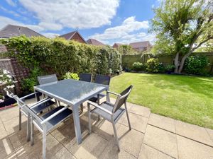 Photo 25- click for photo gallery